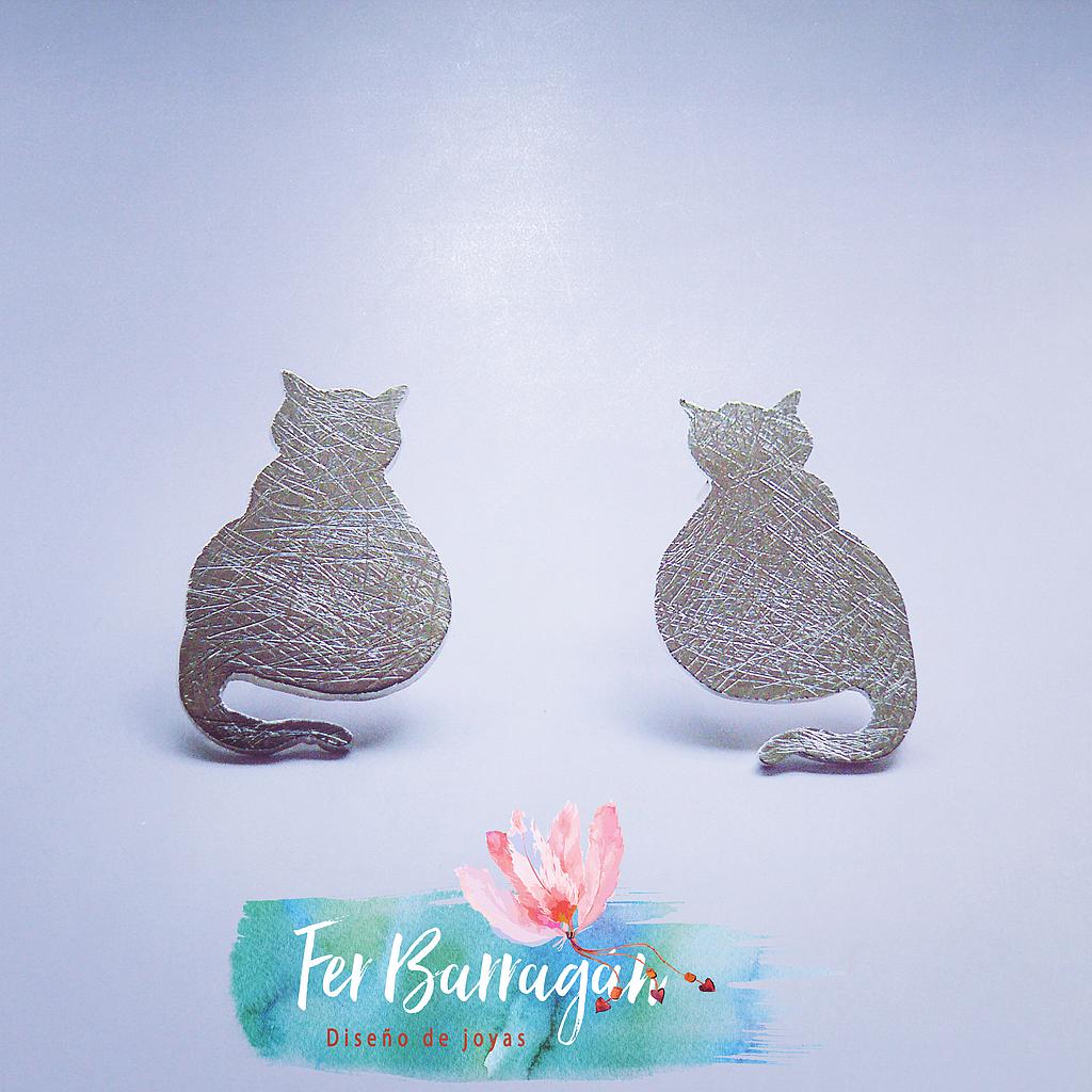 Aretes Gato