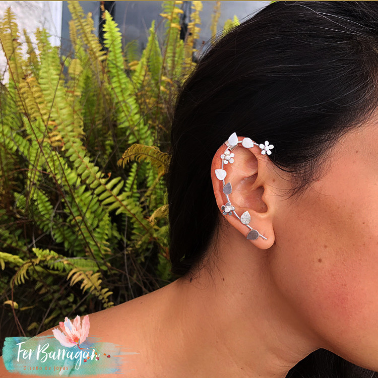 Ear Cuff De Hojas Y Flores